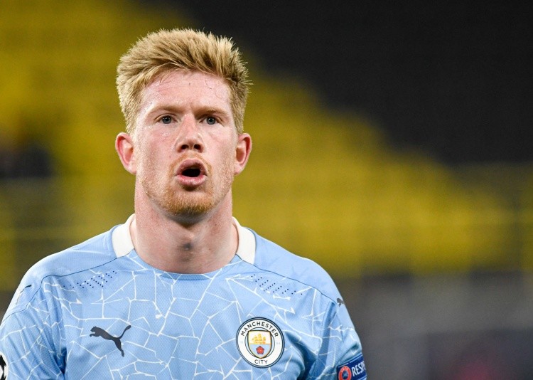 简直令人叹为观止，11年前的今天，拉姆塞打进了欧冠历史上最伟大的进球之一