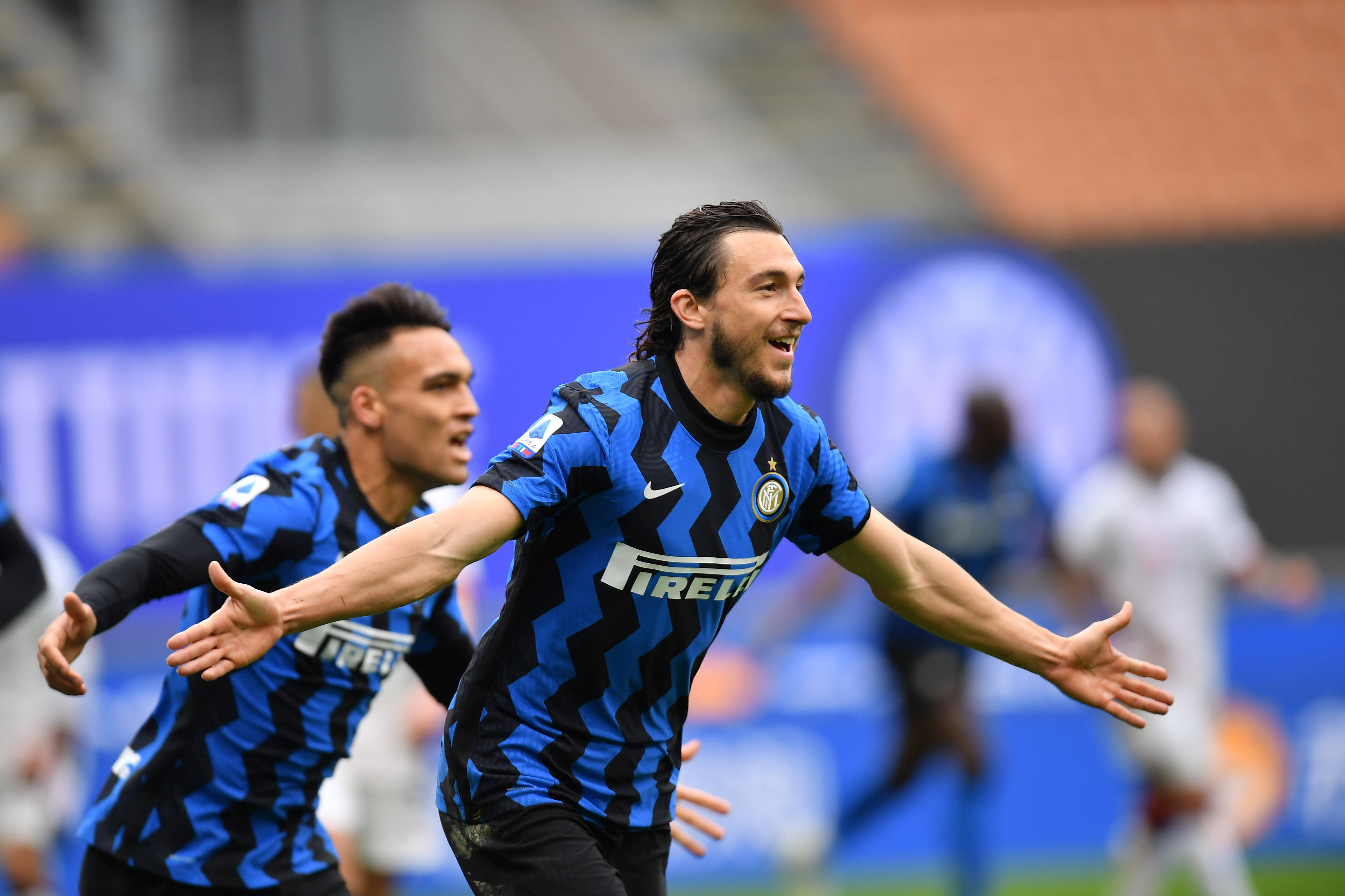 篮球勇士球员训练营表现亮眼