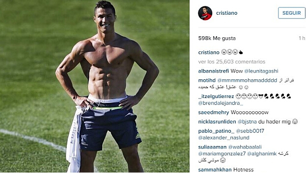 网红“小溥仪”现场观战北京国安比赛，与张稀哲合影留念（“小溥仪”网红现身国安主场观赛，与张稀哲同框留念）