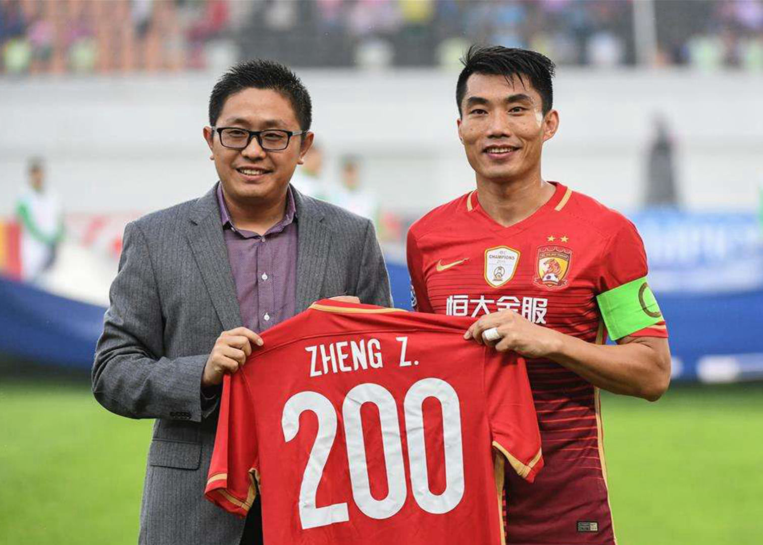 国米客战维罗纳：劳塔罗、博尼领衔锋线，恩里克、比塞克首发（国米客场战维罗纳：劳塔罗携博尼领衔锋线，恩里克与比塞克先发）