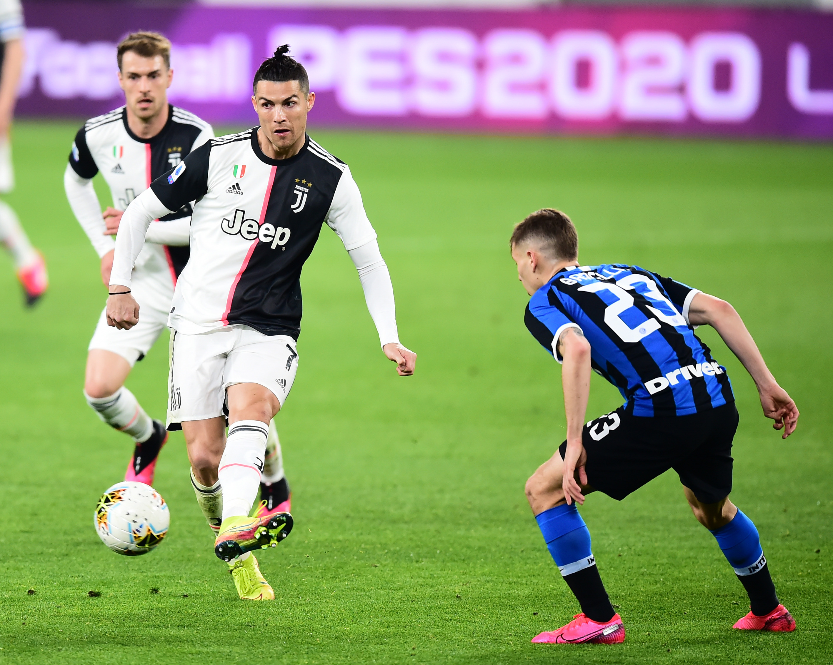 近3场2球2助！米兰租将英超大杀四方，打服钱多多，买断费2600万（3战2球2助！米兰租借悍将横扫英超，豪门服气，买断费2600万）