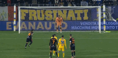 格拉斯纳：没有球队报价格伊，我预计他会待到赛季末（格拉斯纳称未收到格伊报价，预计其将留队至赛季末）