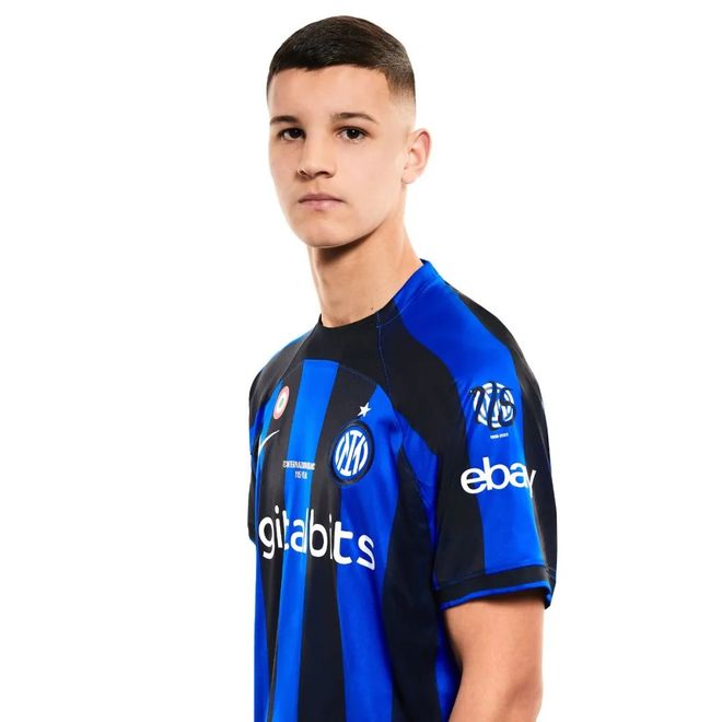 瑞天空：热刺、利物浦与扬-迪奥曼德的团队展开深度接触（瑞天空：热刺与利物浦已与扬-迪奥曼德方面进行深入沟通）