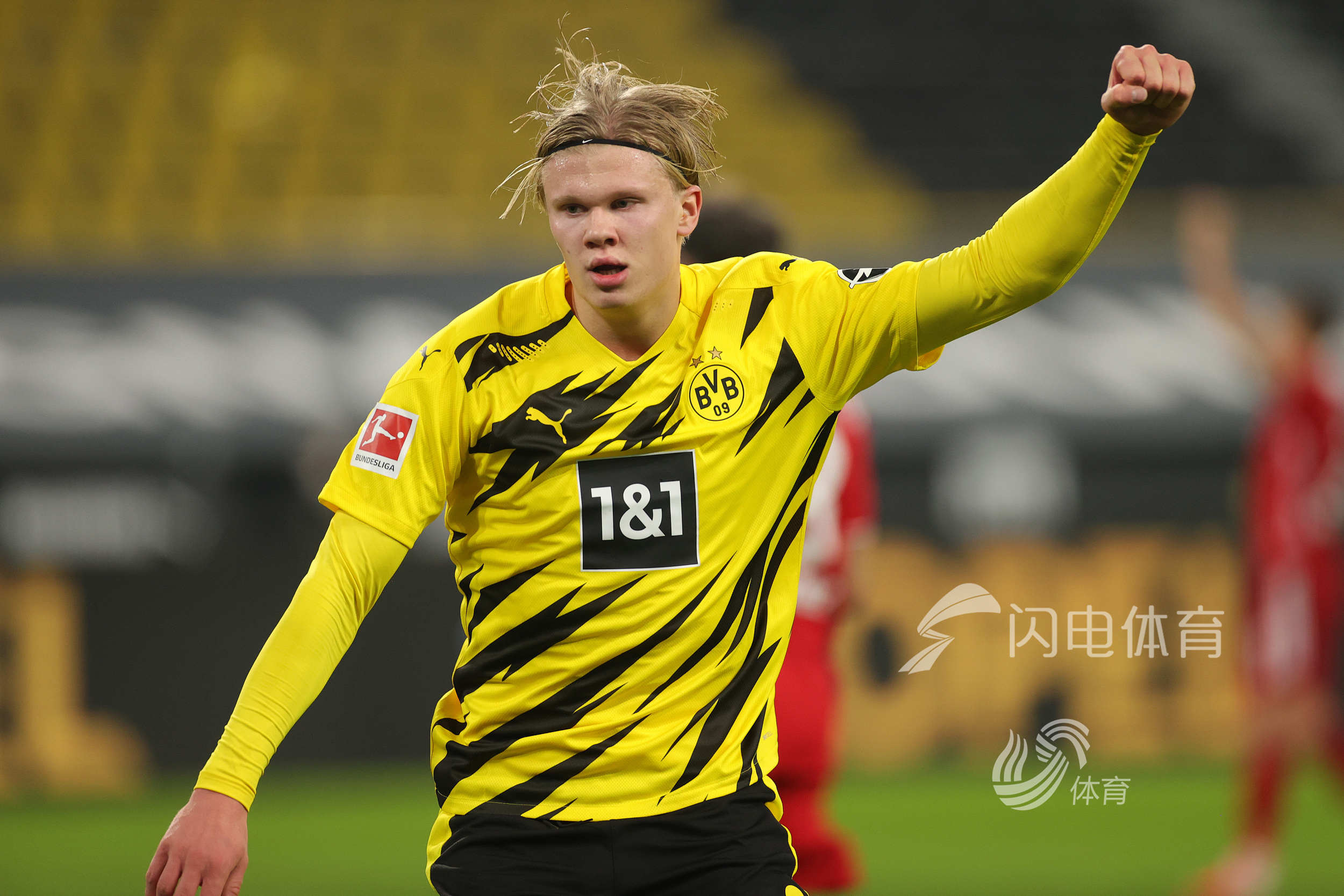 利兹联考虑签下RB莱比锡中卫（利兹联有意引进莱比锡红牛中卫）