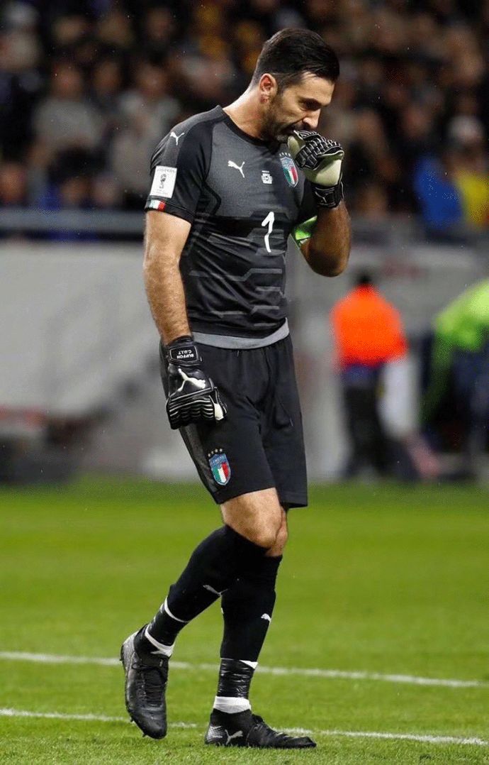 全市场：尤文有意签下弗拉泰西，也将尝试与弗拉霍维奇续约（全市场：尤文瞄准弗拉泰西，并推进与弗拉霍维奇的续约）