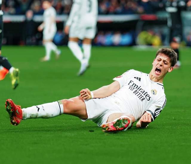 阿斯：利物浦拜仁领跑格伊争夺战，皇马因其高薪高签字费退出（阿斯：利物浦、拜仁在格伊竞逐中领先，皇马因薪资与签字费过高放弃引进）