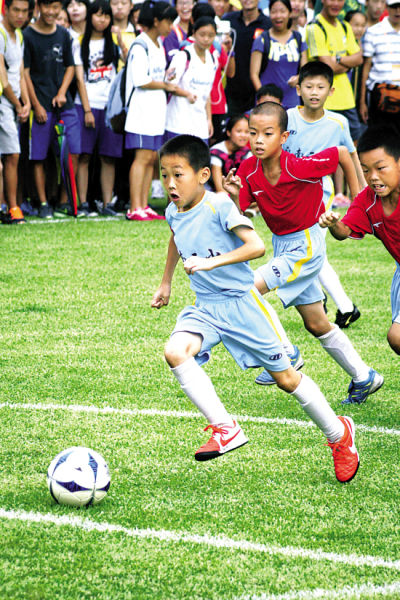 伊涅斯塔：佩德里有很大进步空间；世界杯绝杀瞬间仿佛在昨天（伊涅斯塔：佩德里仍有巨大提升空间；那次世界杯绝杀恍如昨日）