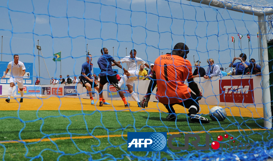 萨内蒂谈何塞普车祸事件：意外总是难免的，我们都会支持他（萨内蒂谈何塞普车祸：意外在所难免，大家都会支持他）