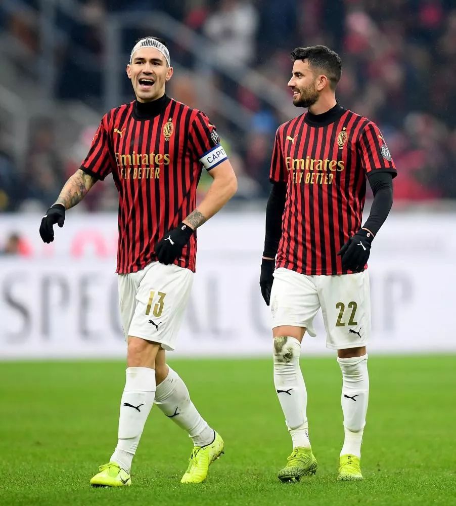 随海港夺冠，亚历斯祖成为首位夺得中超冠军的中国香港球员