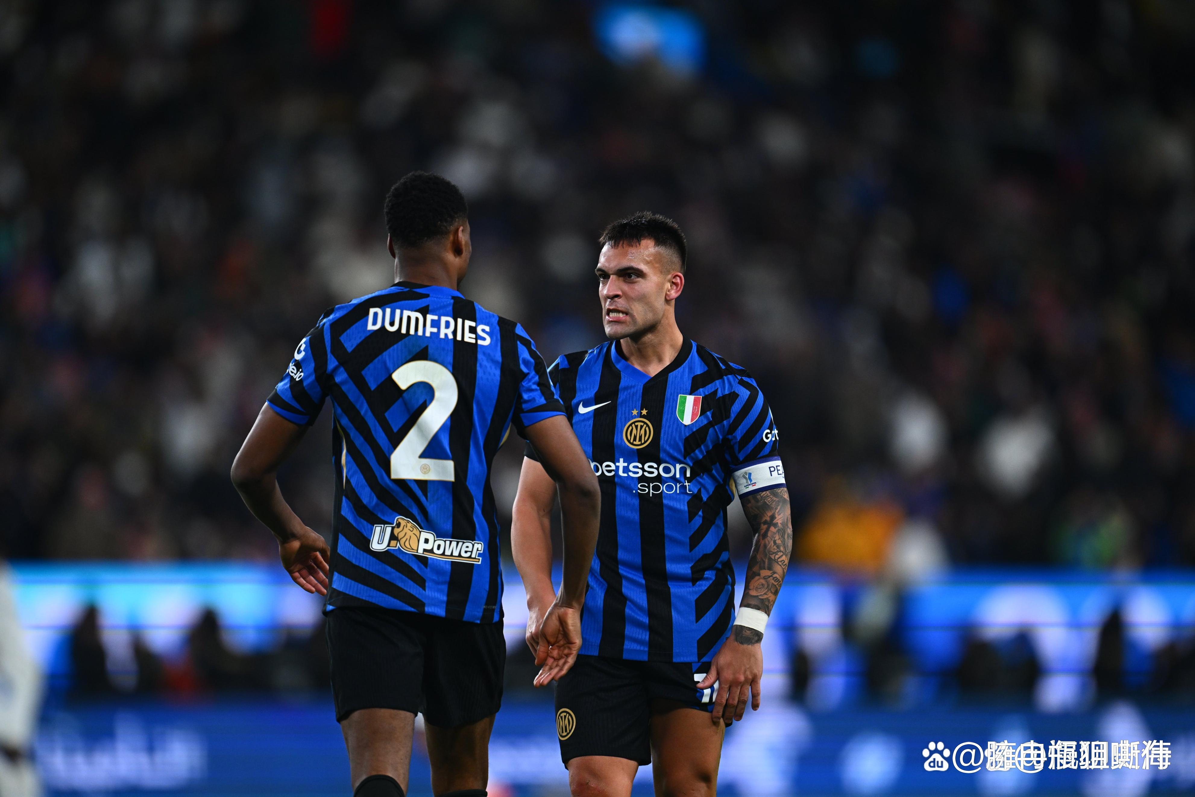 英超：曼城主场3-0完胜诺维奇（英超：曼城主场三球零封诺维奇）