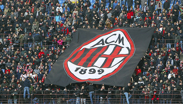 消息人士称，鲁本·阿莫林与曼联在离队问题上存在分歧，同时有欧洲皇室成员对他感兴趣。（知情人士称阿莫林与曼联在离队问题上意见相左，且获欧洲皇室成员青睐）